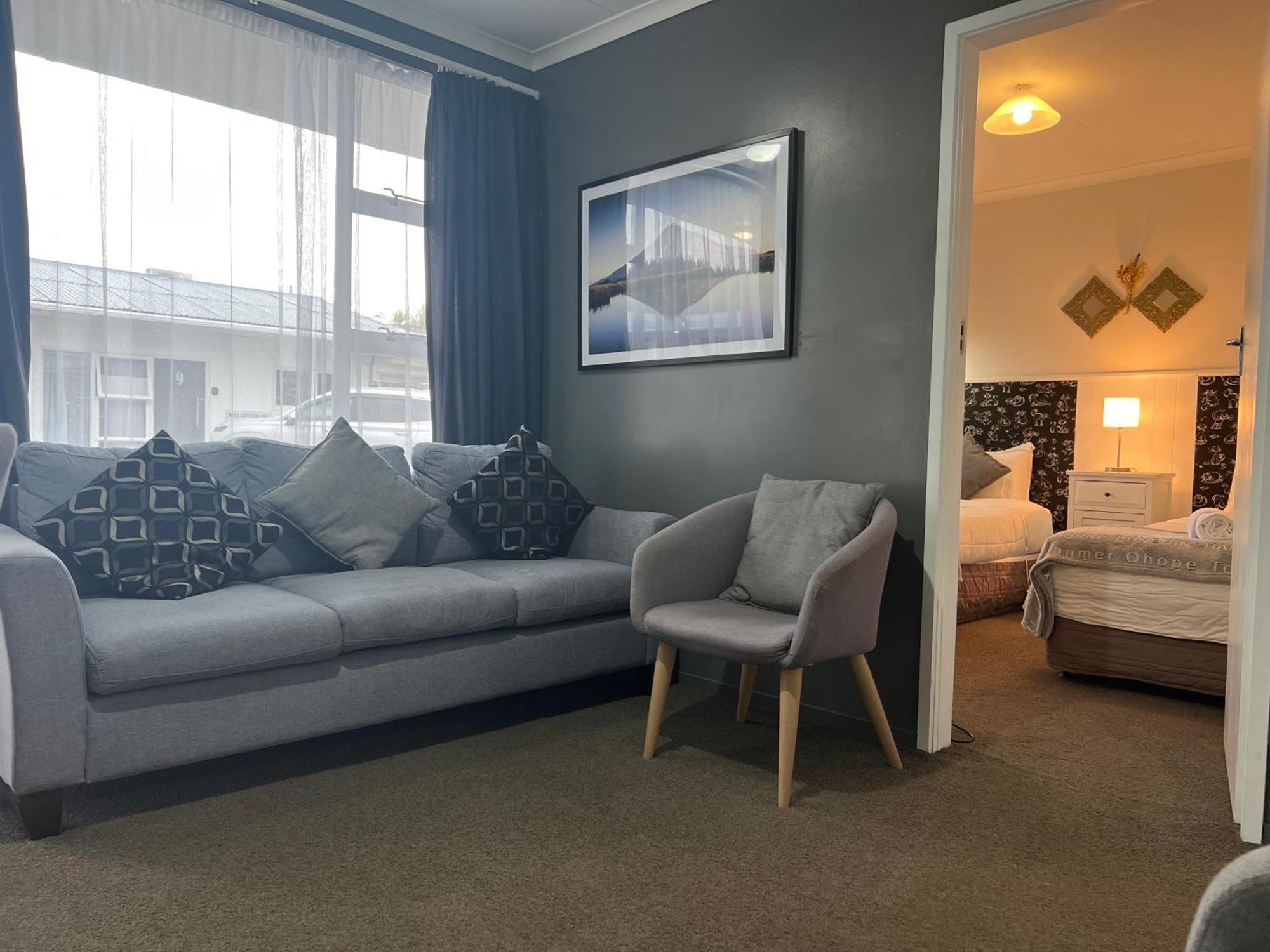 High Street Living Motel พิคตัน ภายนอก รูปภาพ