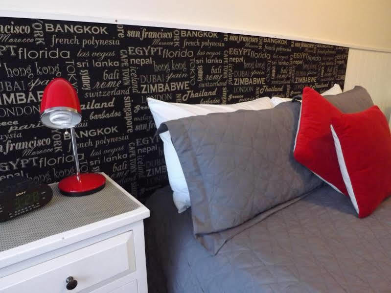 High Street Living Motel พิคตัน ภายนอก รูปภาพ
