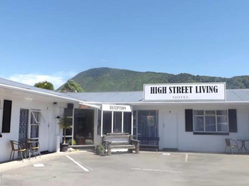 High Street Living Motel พิคตัน ภายนอก รูปภาพ